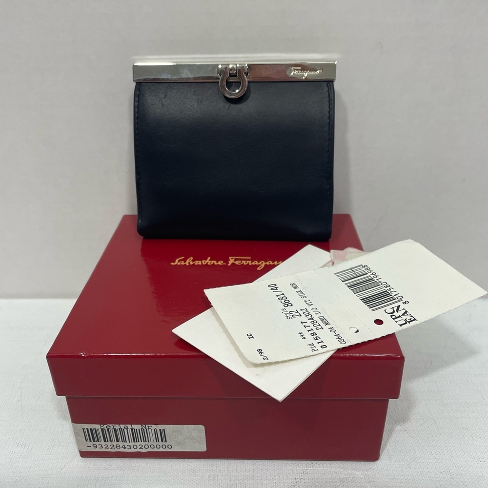 Authentic SALVATORE FERRAGAMO black leather bifold wallet with box and cards